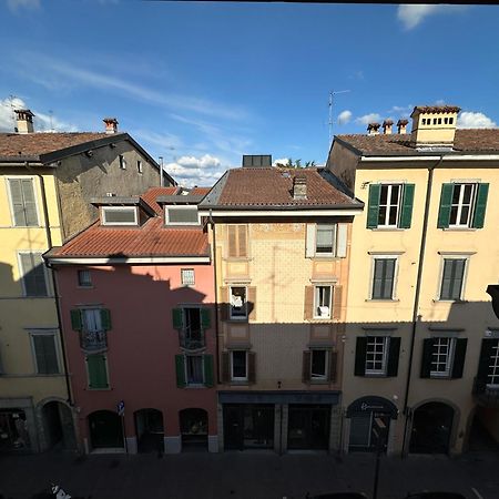 La Mansardina Di San Leonardo Appartement Bergamo Buitenkant foto