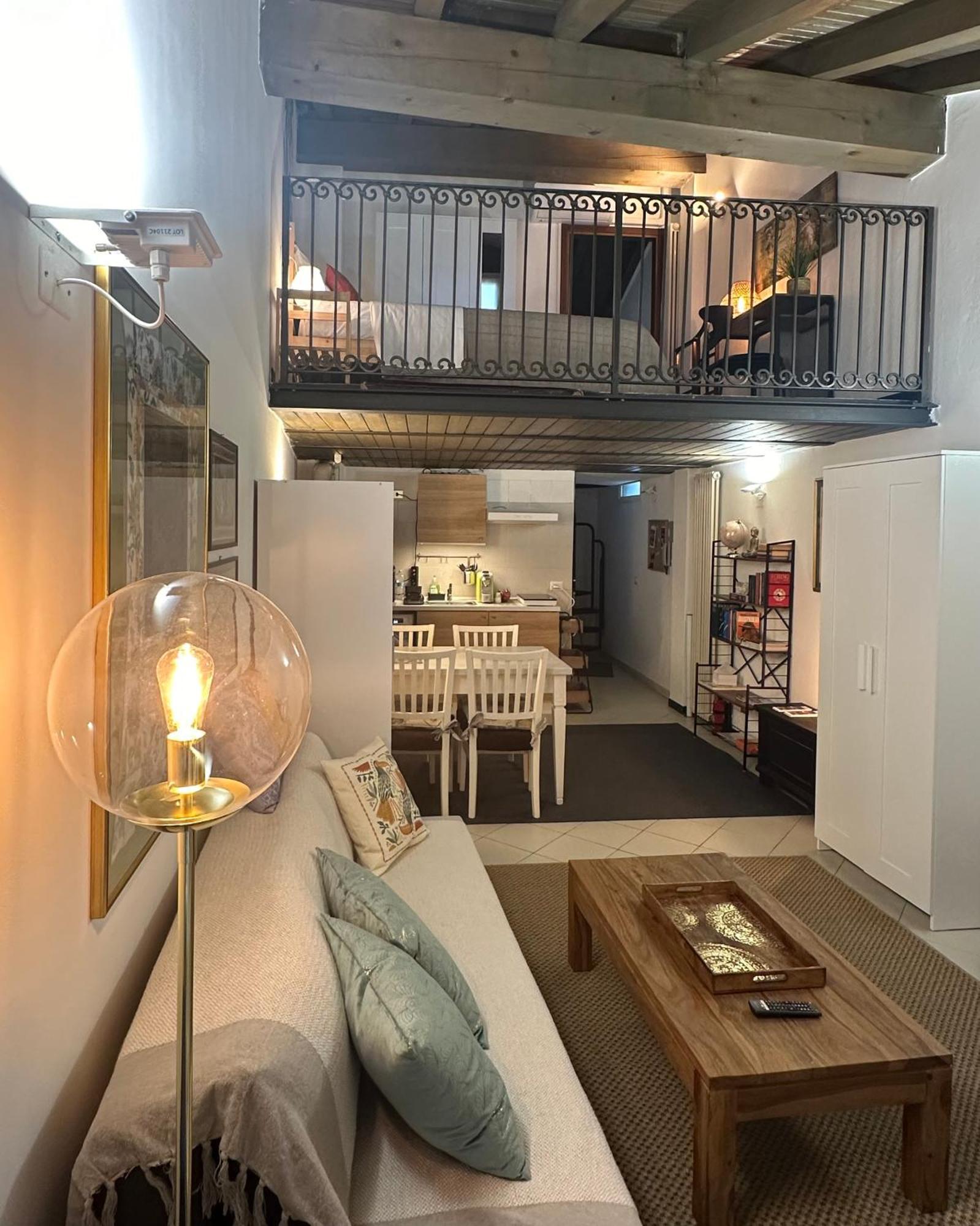 La Mansardina Di San Leonardo Appartement Bergamo Buitenkant foto