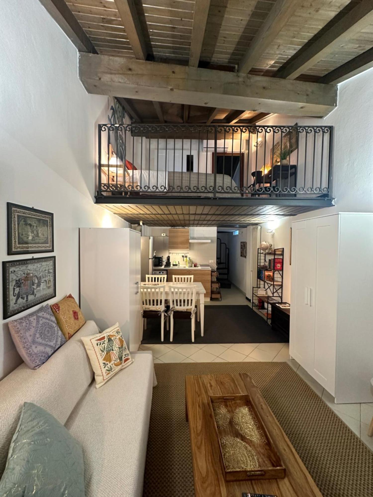La Mansardina Di San Leonardo Appartement Bergamo Buitenkant foto
