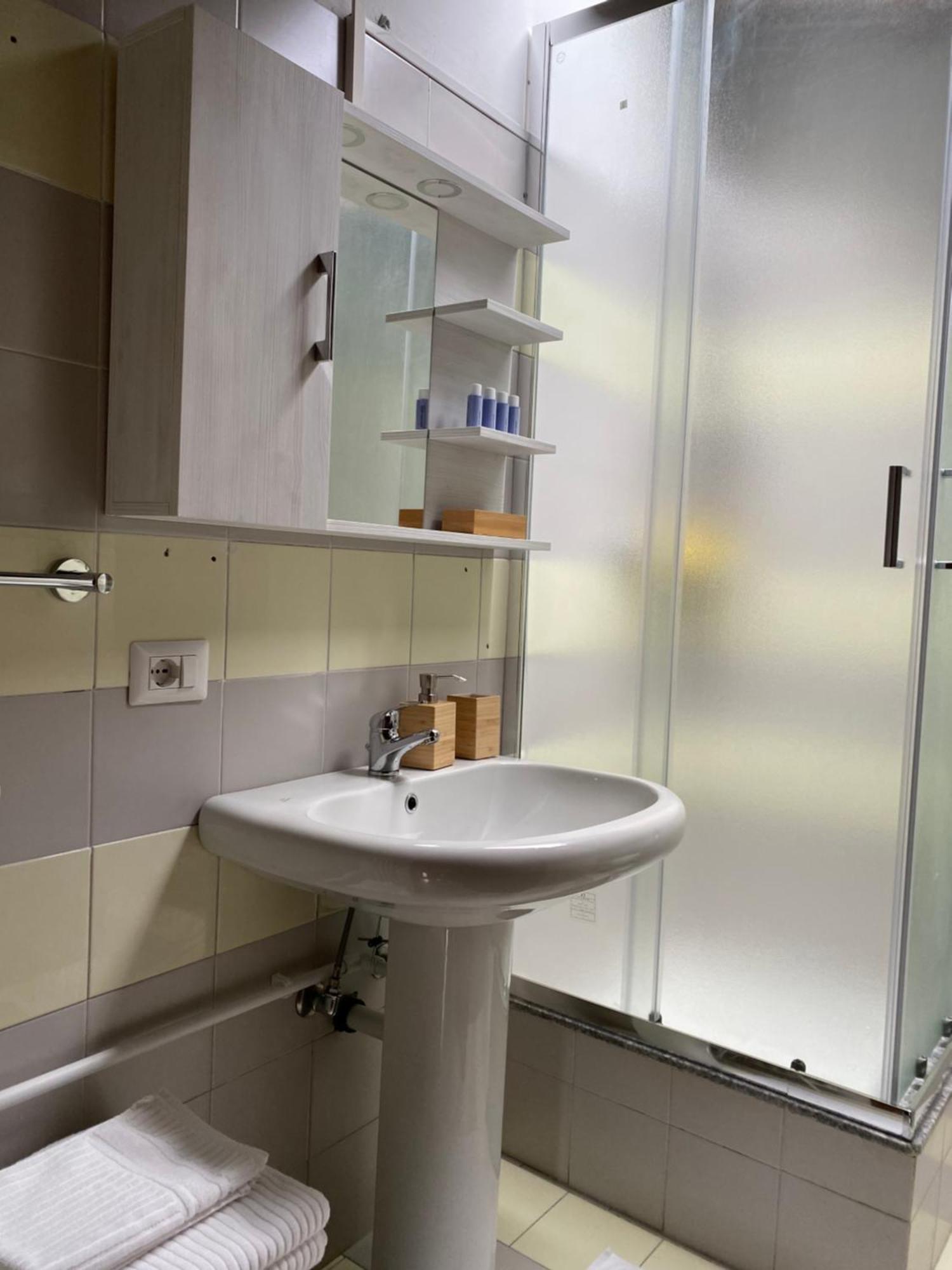 La Mansardina Di San Leonardo Appartement Bergamo Buitenkant foto
