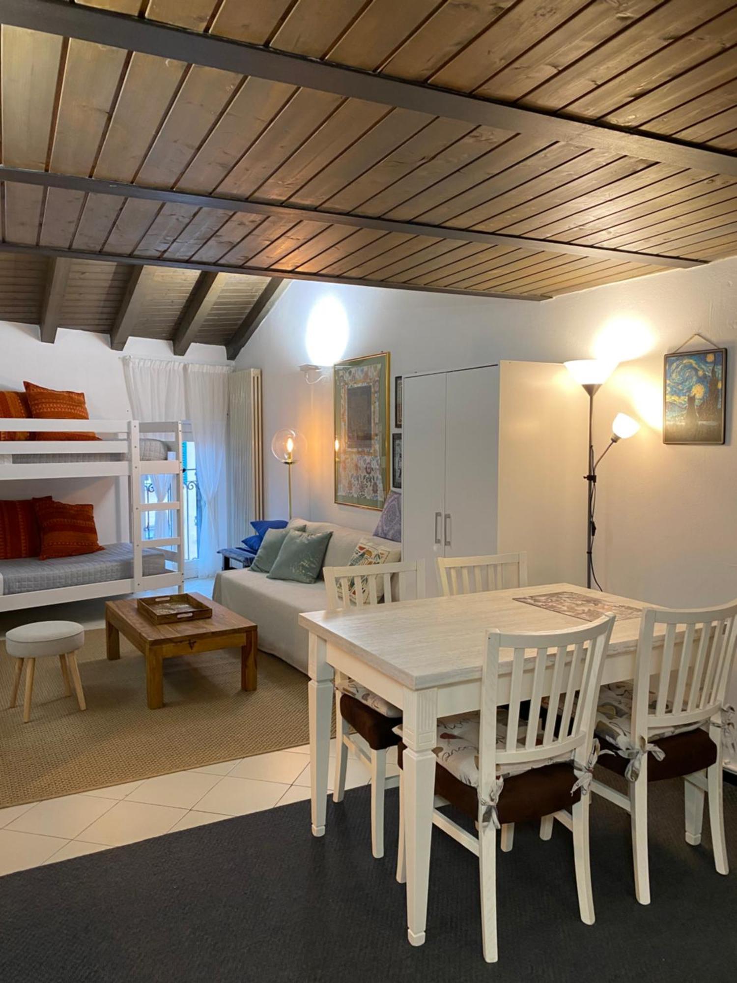 La Mansardina Di San Leonardo Appartement Bergamo Buitenkant foto